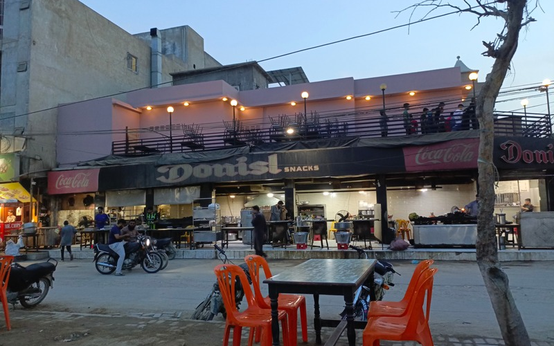 Donisl Snacks & Restaurant