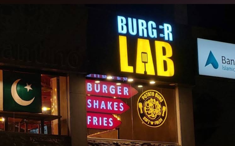 Burger Lab – Malir Cantonment